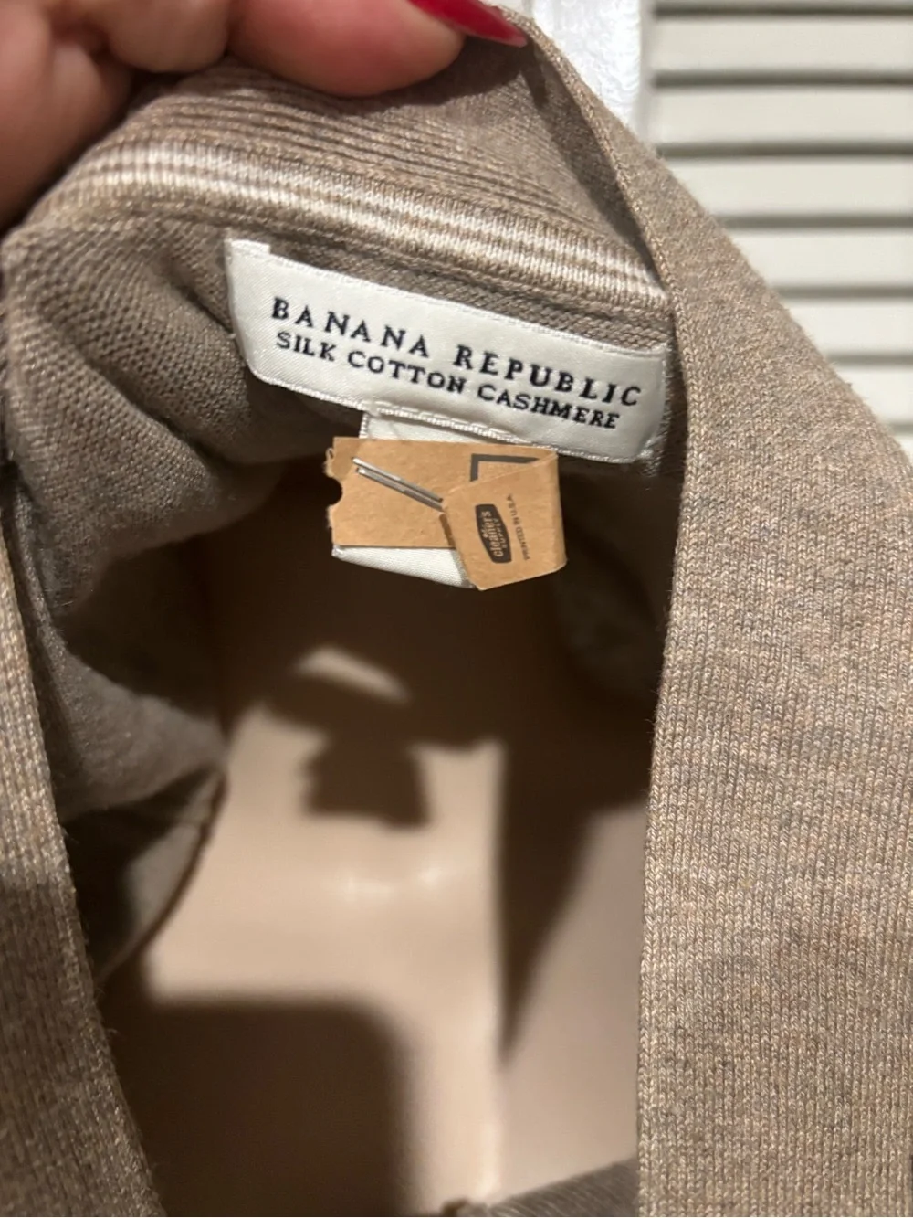 Banana Republic Women's V-Neck Sweater in Taupe